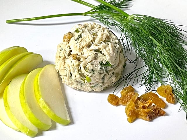 1/2 lb Chicken Salad.