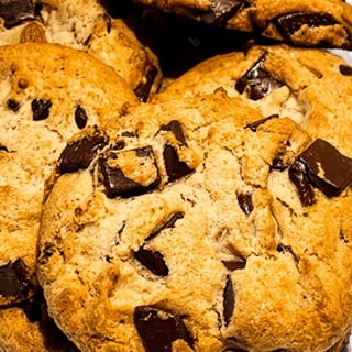 Chocolate Chip Cookie